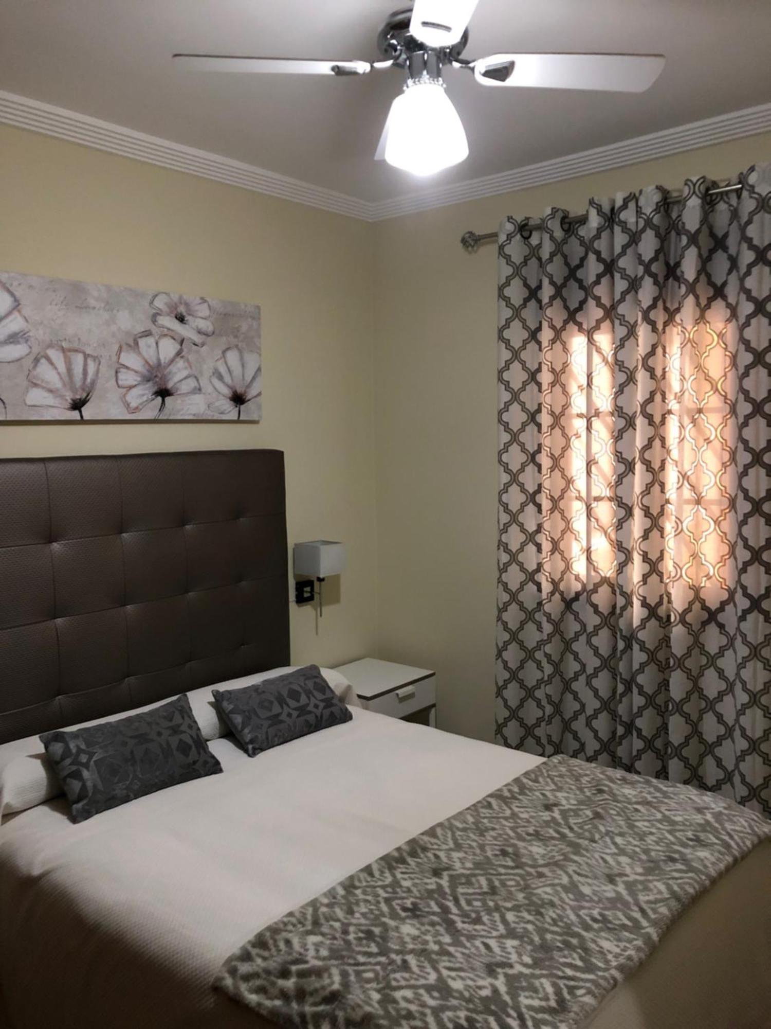 Apartamento Urbanizacion De Lujo En Primera Linea De Playa Isla Canela Exterior foto