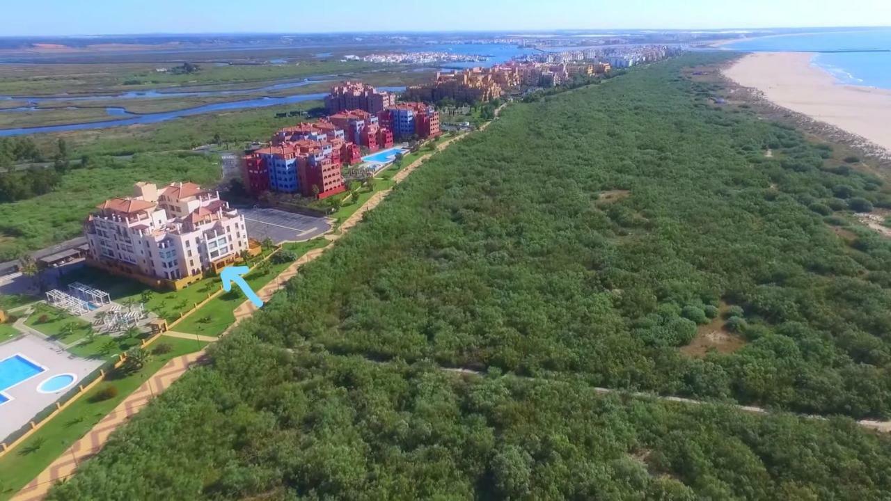 Apartamento Urbanizacion De Lujo En Primera Linea De Playa Isla Canela Exterior foto